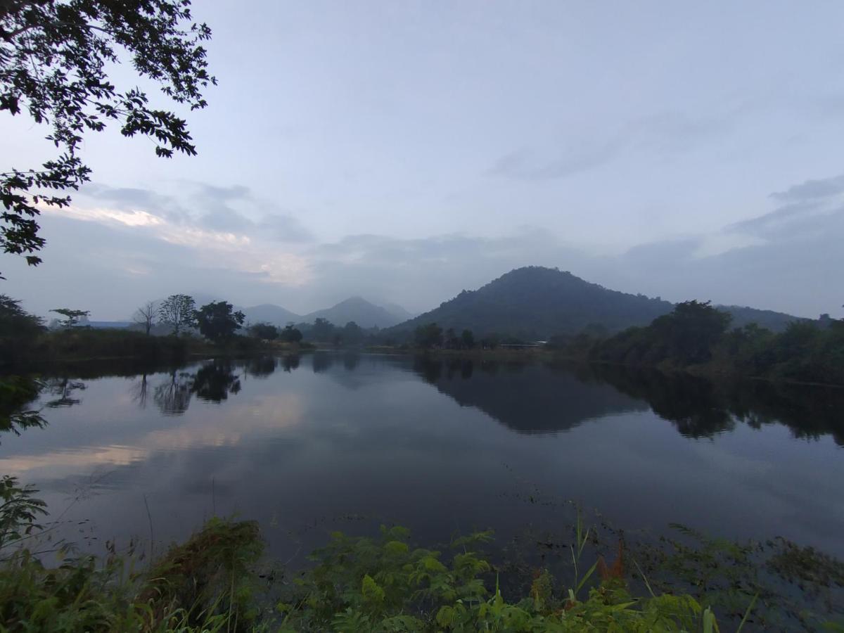 Royal Mountain Hut Hotell Ratchaburi Eksteriør bilde