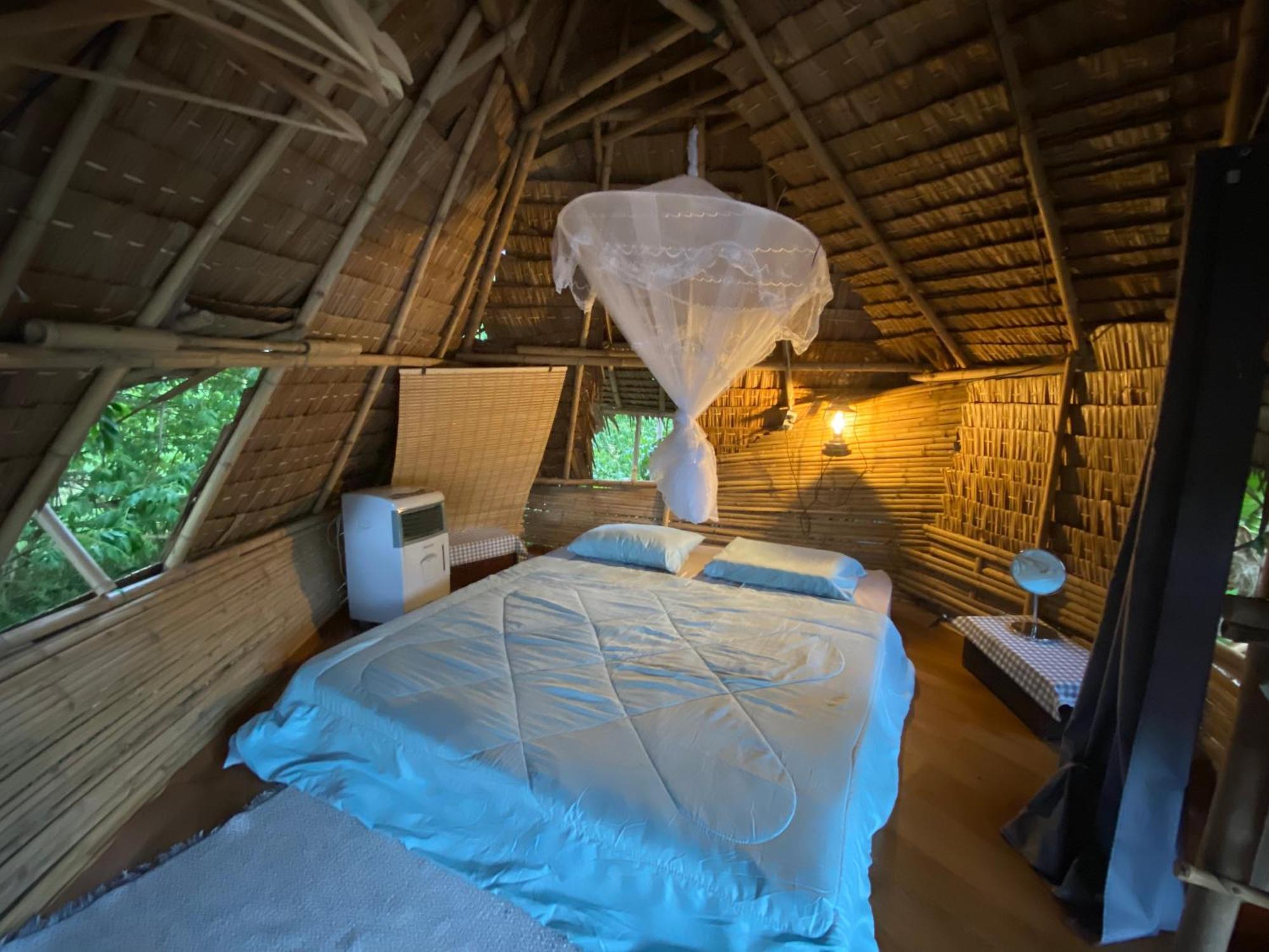 Royal Mountain Hut Hotell Ratchaburi Eksteriør bilde
