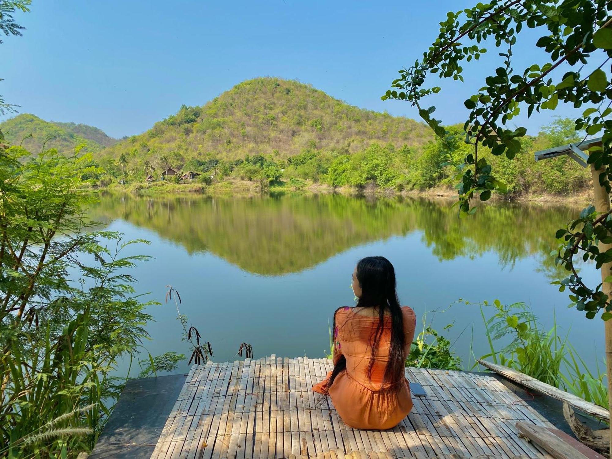 Royal Mountain Hut Hotell Ratchaburi Eksteriør bilde