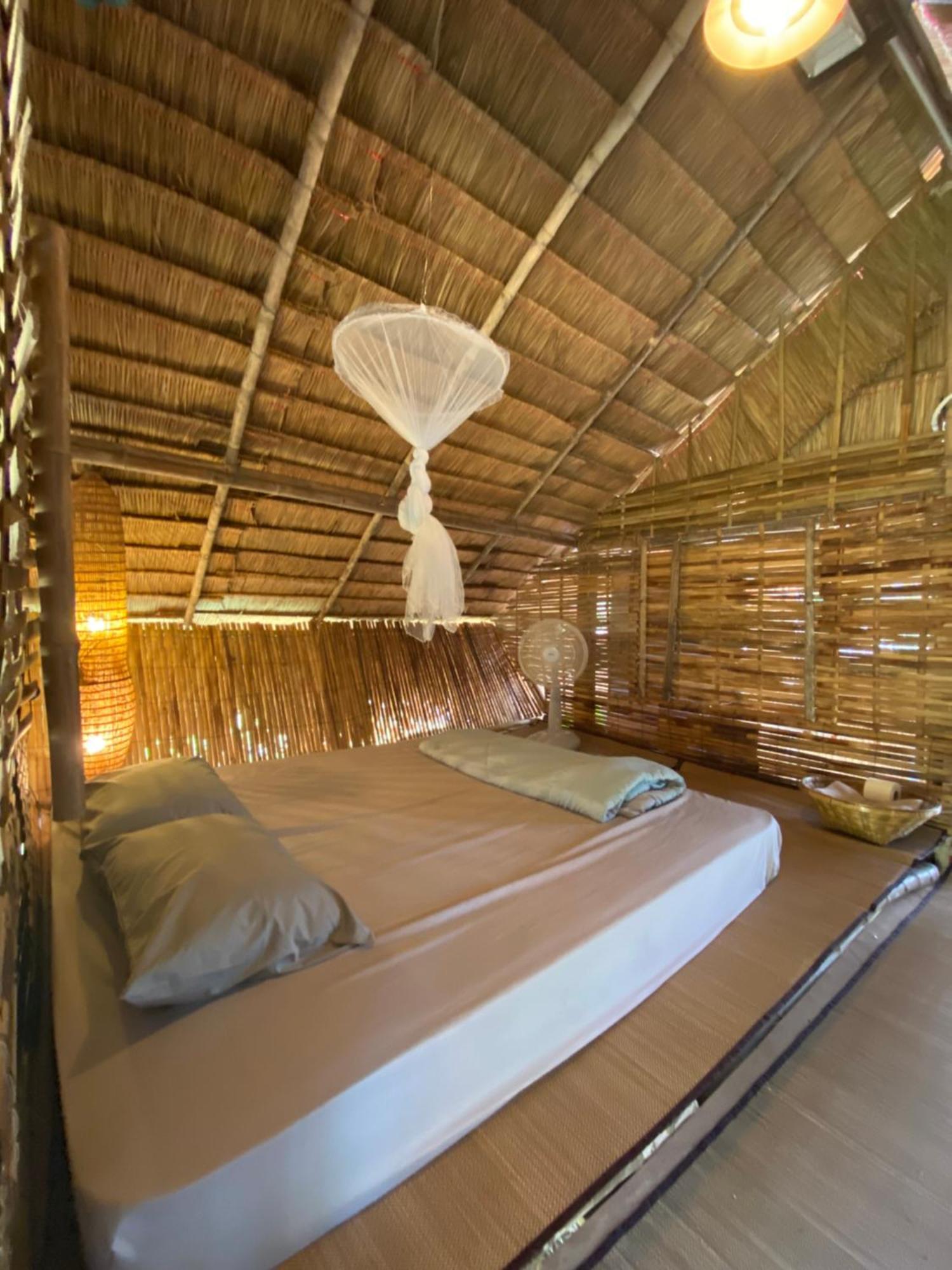 Royal Mountain Hut Hotell Ratchaburi Eksteriør bilde