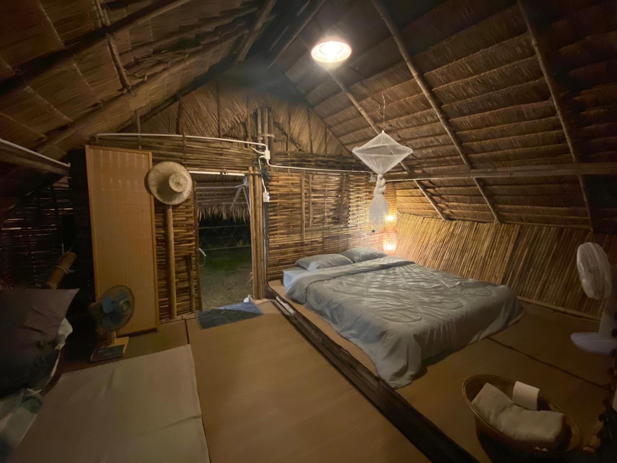 Royal Mountain Hut Hotell Ratchaburi Eksteriør bilde