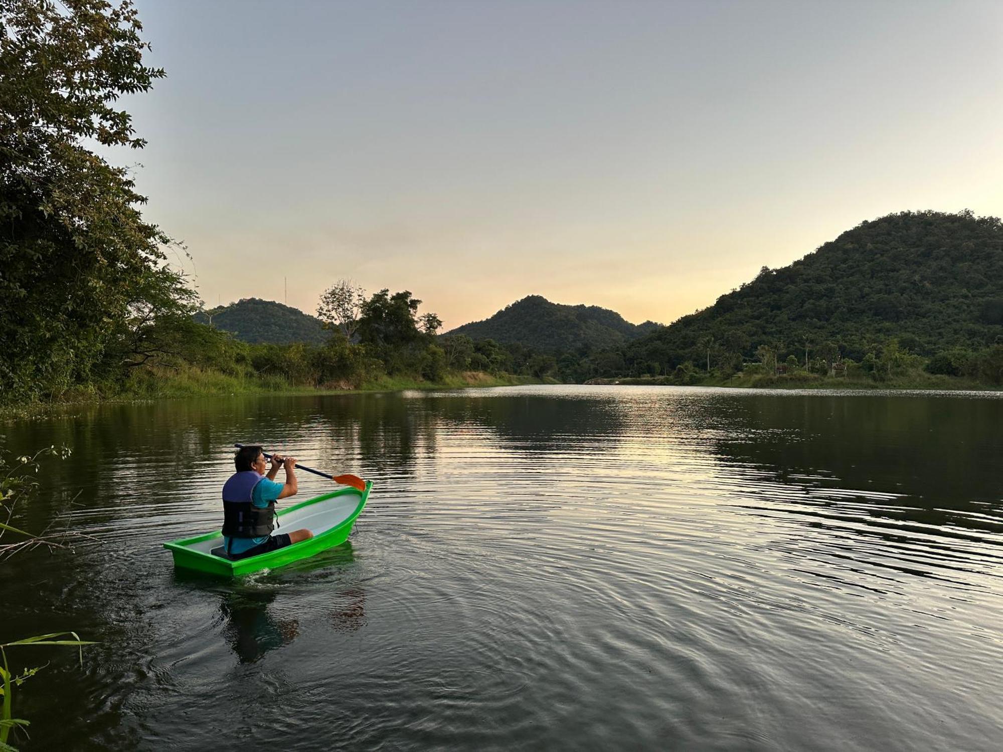 Royal Mountain Hut Hotell Ratchaburi Eksteriør bilde