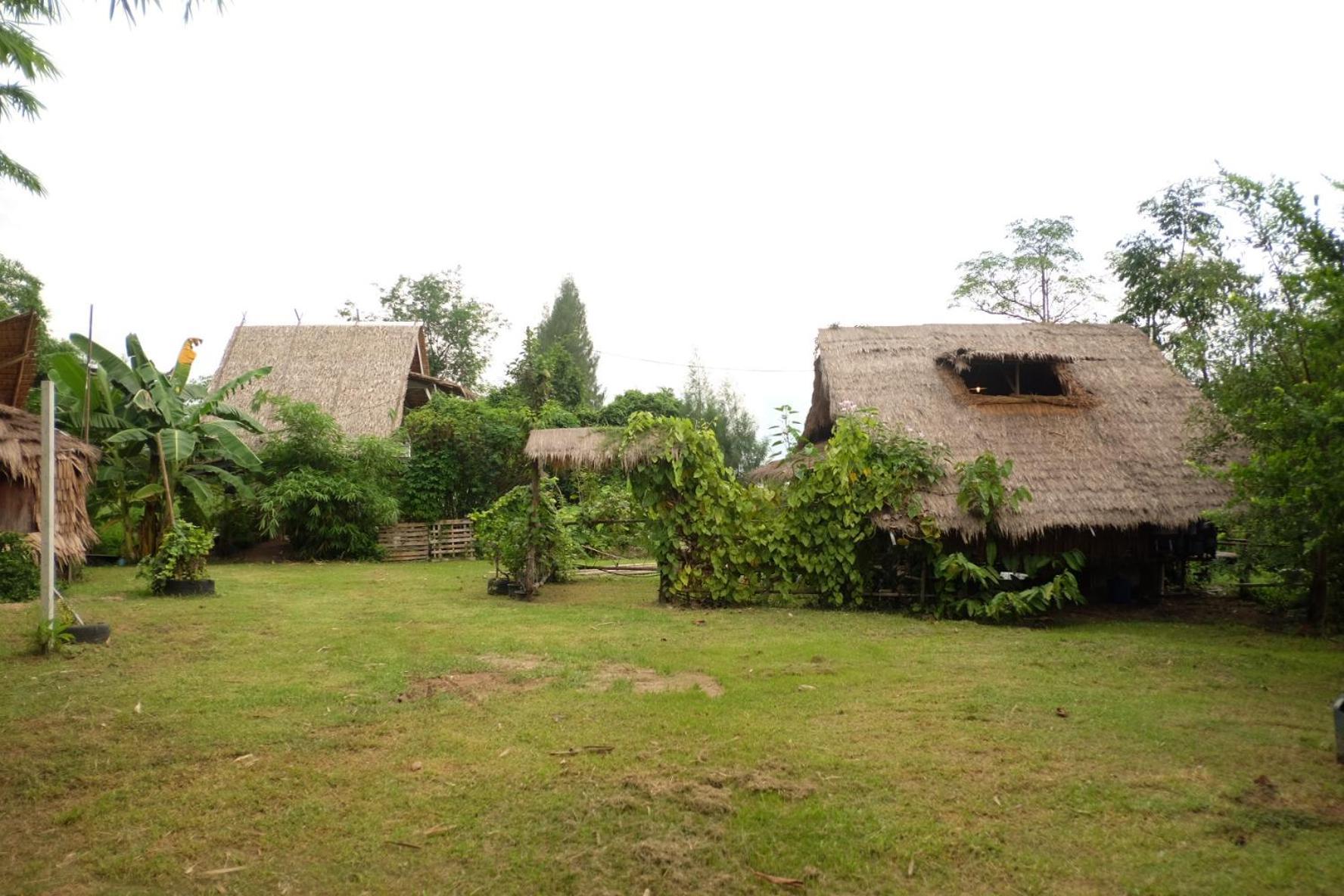 Royal Mountain Hut Hotell Ratchaburi Rom bilde